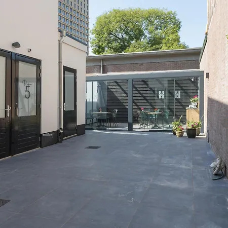 Petite With Wifi, Ac, And Shared Kitchen Tilburg