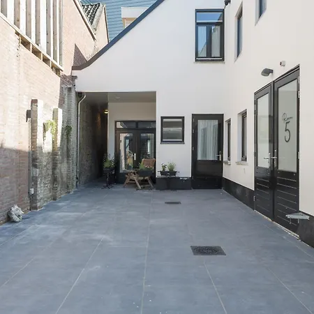 Petite With Wifi, Ac, And Shared Kitchen Tilburgo