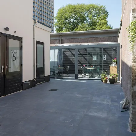 Petite With Wifi, Ac, And Shared Kitchen *