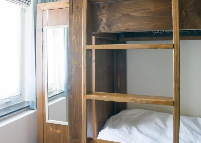 Petite With Wifi, Ac, And Shared Kitchen