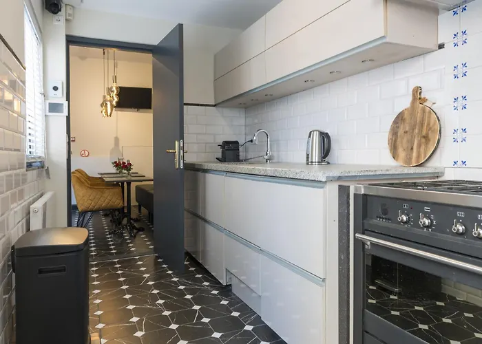 Appartement Petite With Wifi, Ac, And Shared Kitchen Tilbourg