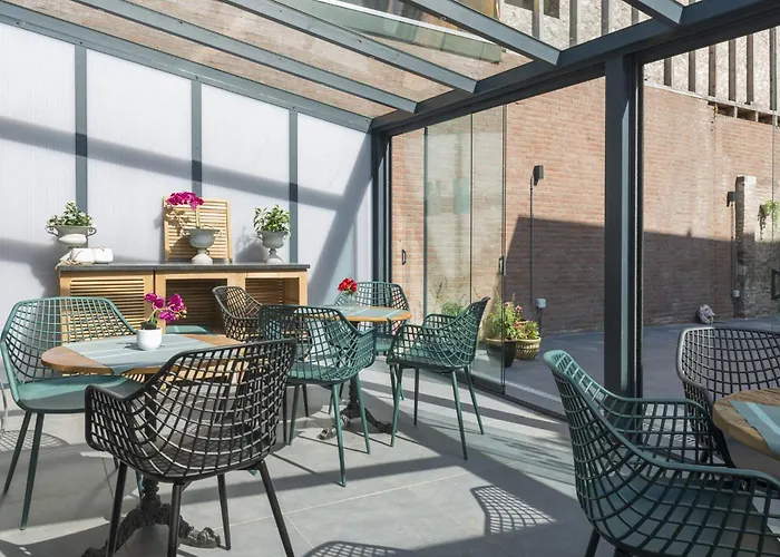 Petite With Wifi, Ac, And Shared Kitchen *