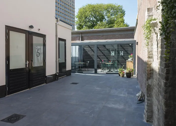 Petite With Wifi, Ac, And Shared Kitchen *