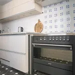 Petite With Wifi, Ac, And Shared Kitchen *