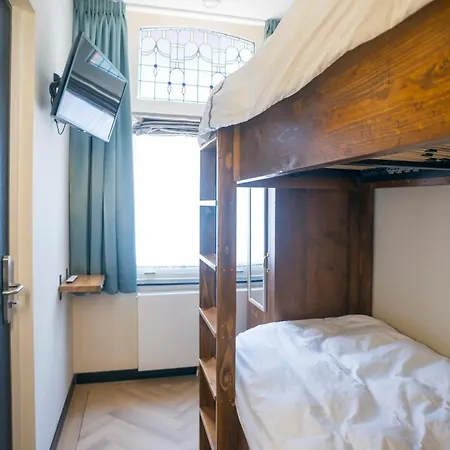 Petite With Wifi, Ac, And Shared Kitchen Daire