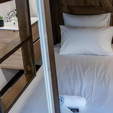 Daire Petite With Wifi, Ac, And Shared Kitchen Tilburg