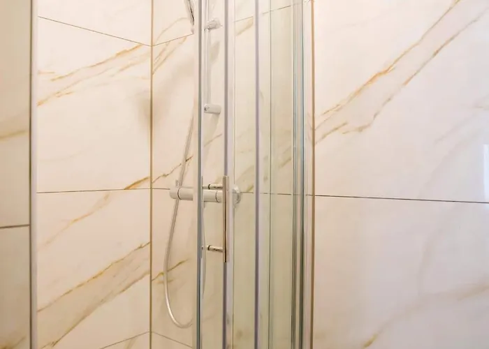 Petite With Wifi, Ac, And Shared Kitchen Apartament Tilburg